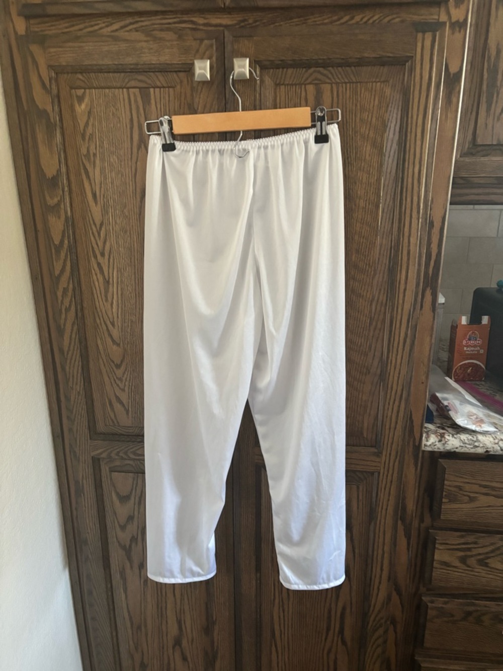 NWOT Ladies White pant liners SZ S